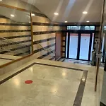 Ukulele Trimar With Swimming Pool & Parking