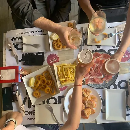 아파트 Ukulele Trimar *